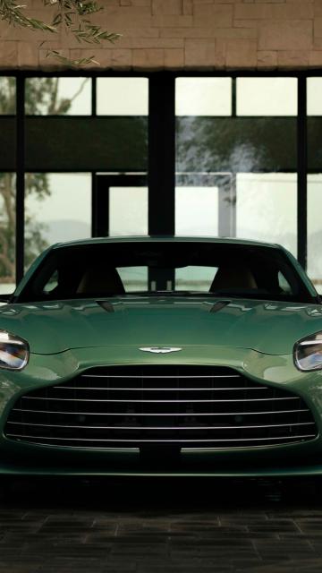 2025 Aston Martin DB12