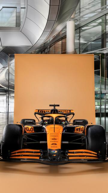 McLaren MCL38